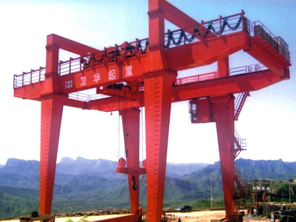 通用吊鉤門(mén)式起重機